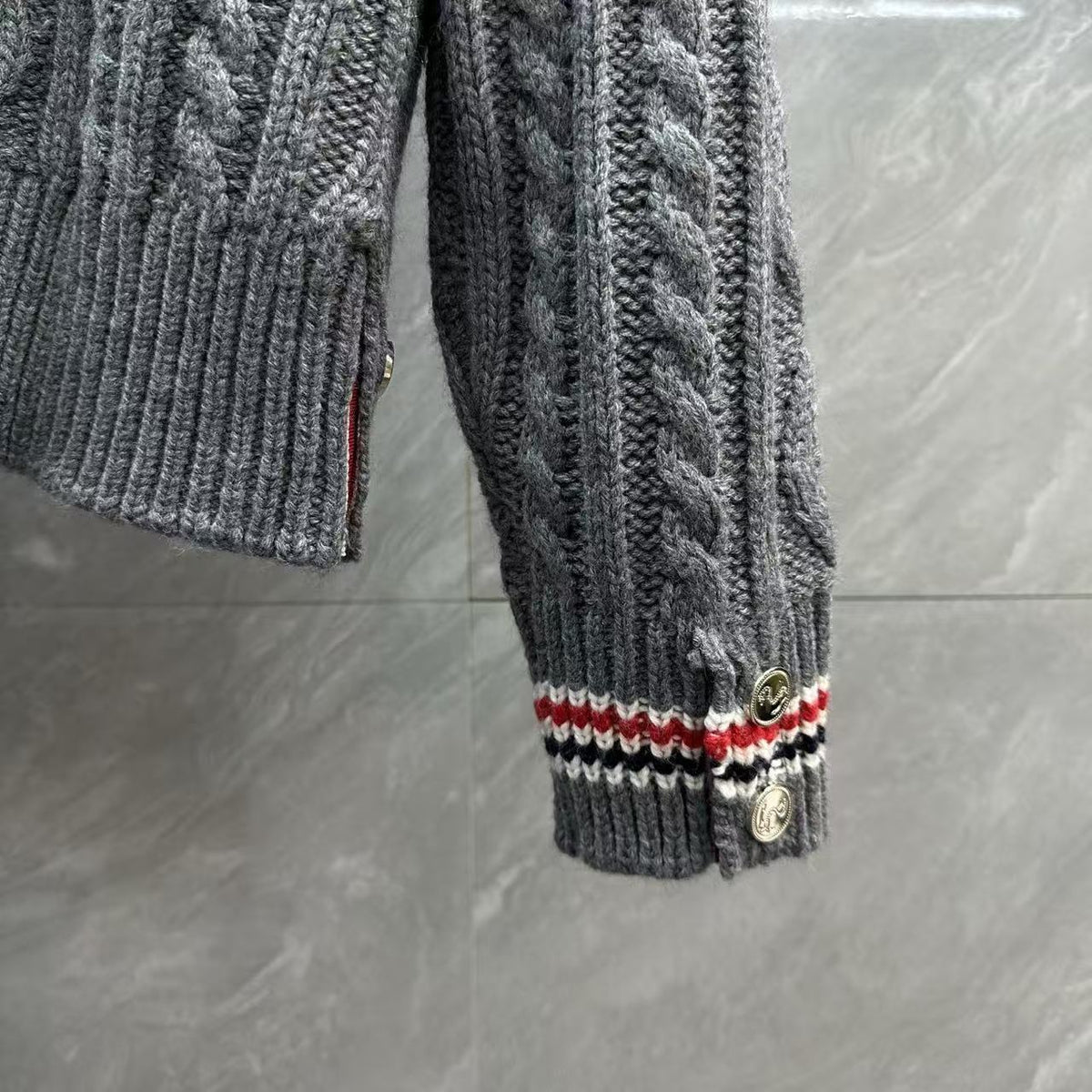 Thom Browne Style Gray Cable-Knit Collared Cardigan