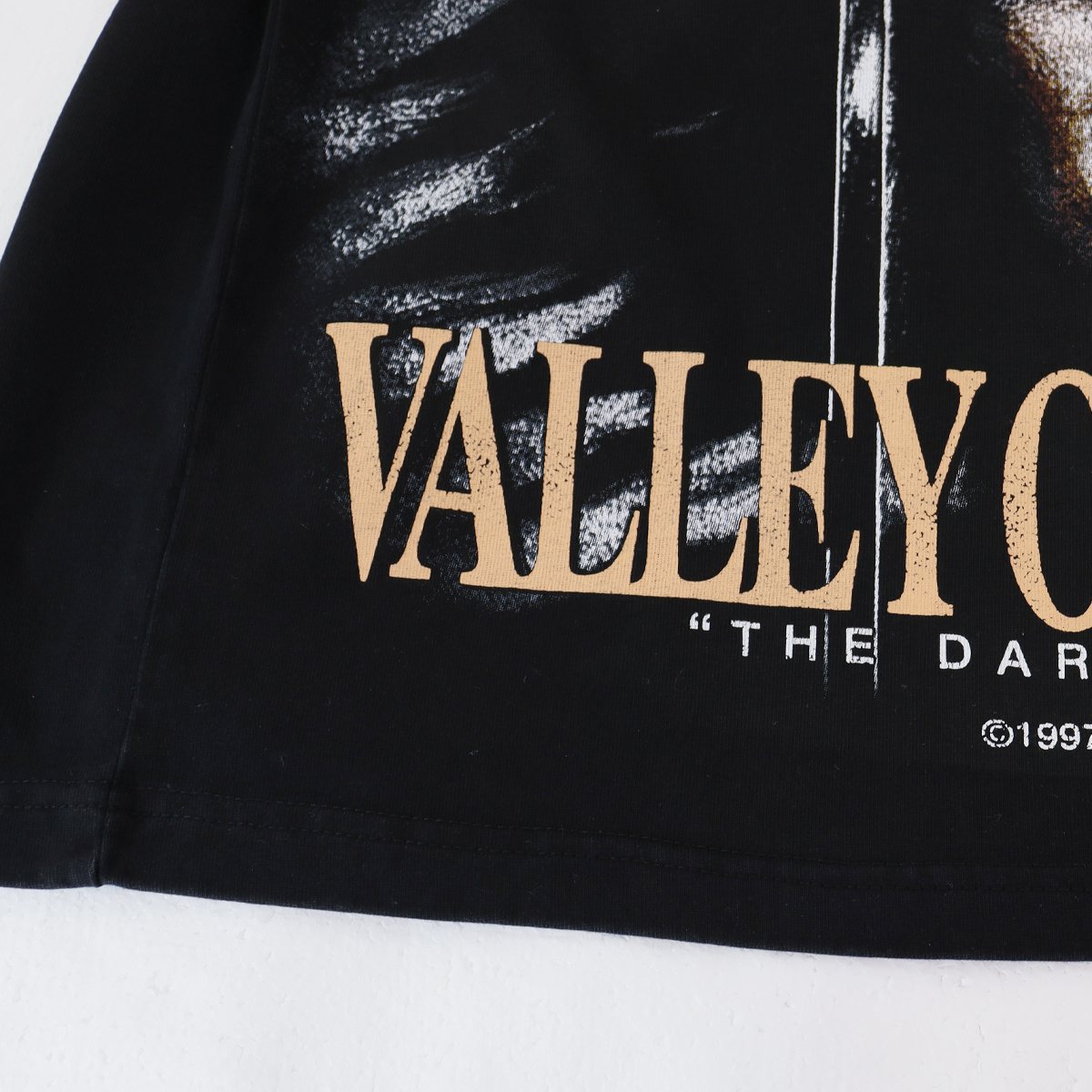 VALE USA Valley of the Damned Dragon Graphic T-Shirt