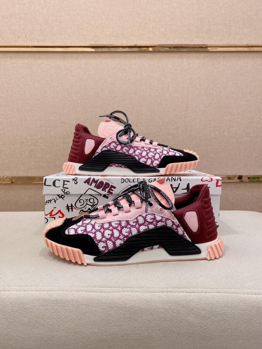 Dolce & Gabbana Pink Patterned Low-Top Sneakers