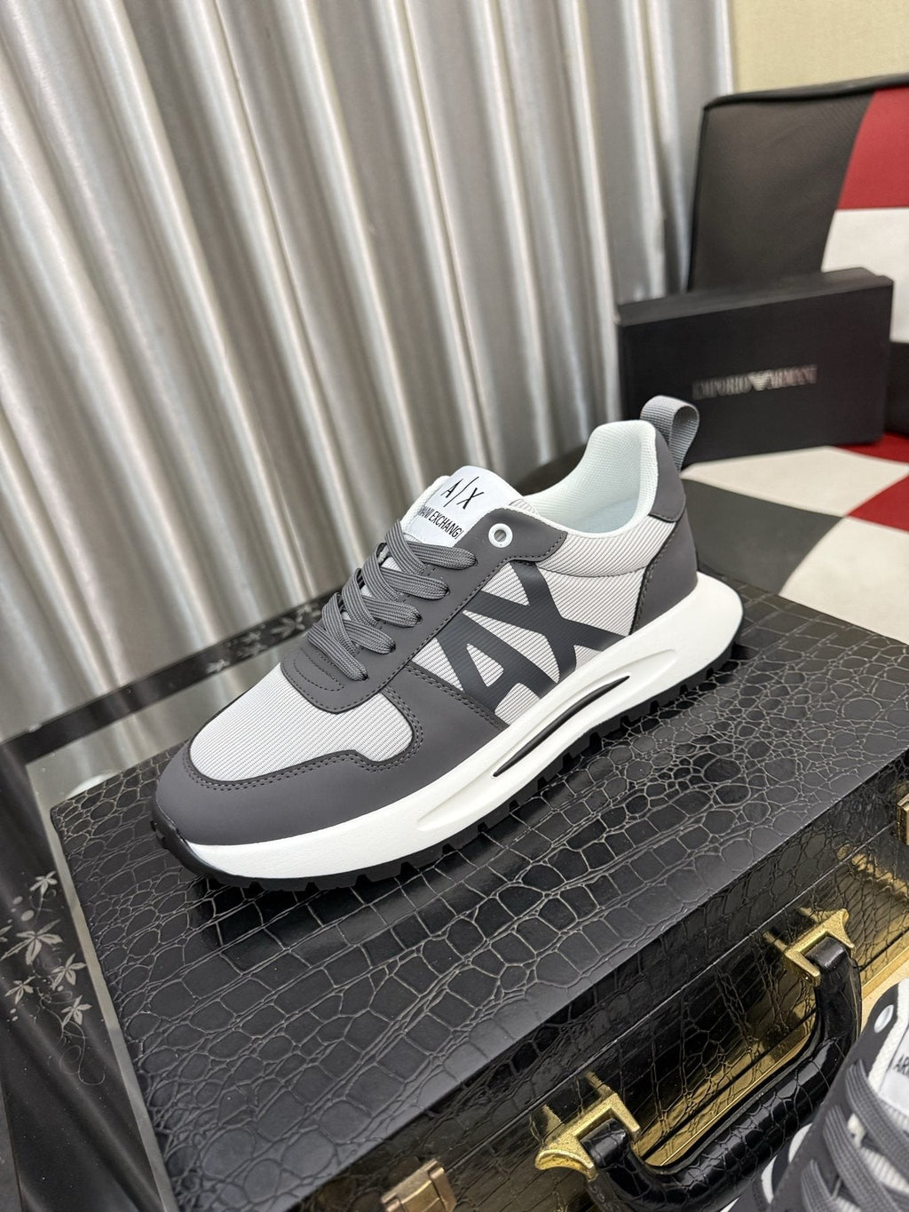 Armani Side-Graphic Casual Sneakers