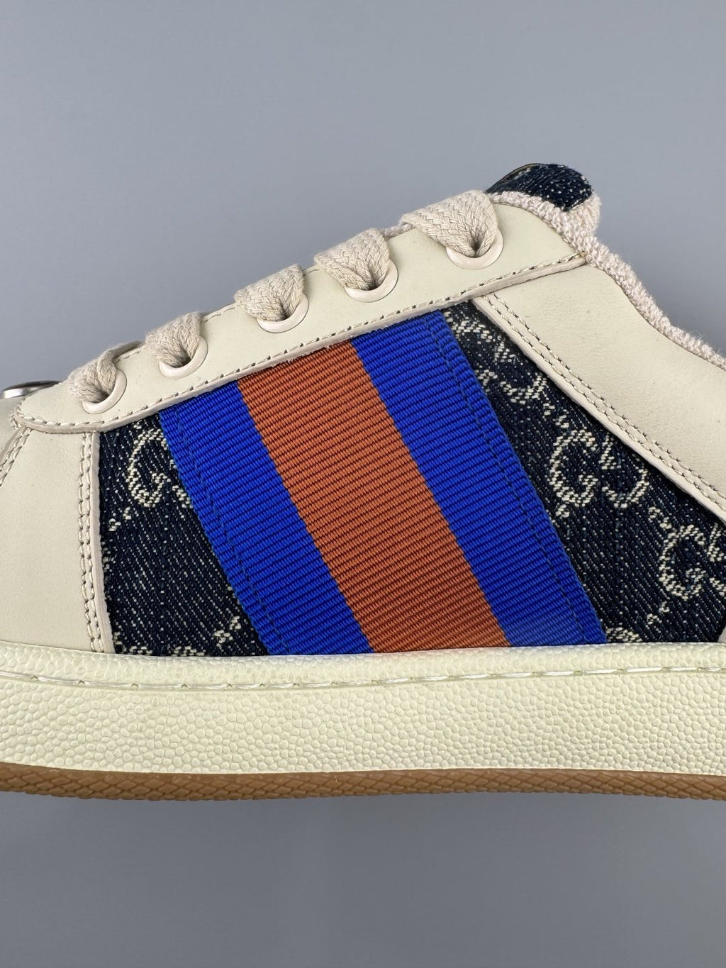 Gucci Cream Stripe Low-Top Sneakers