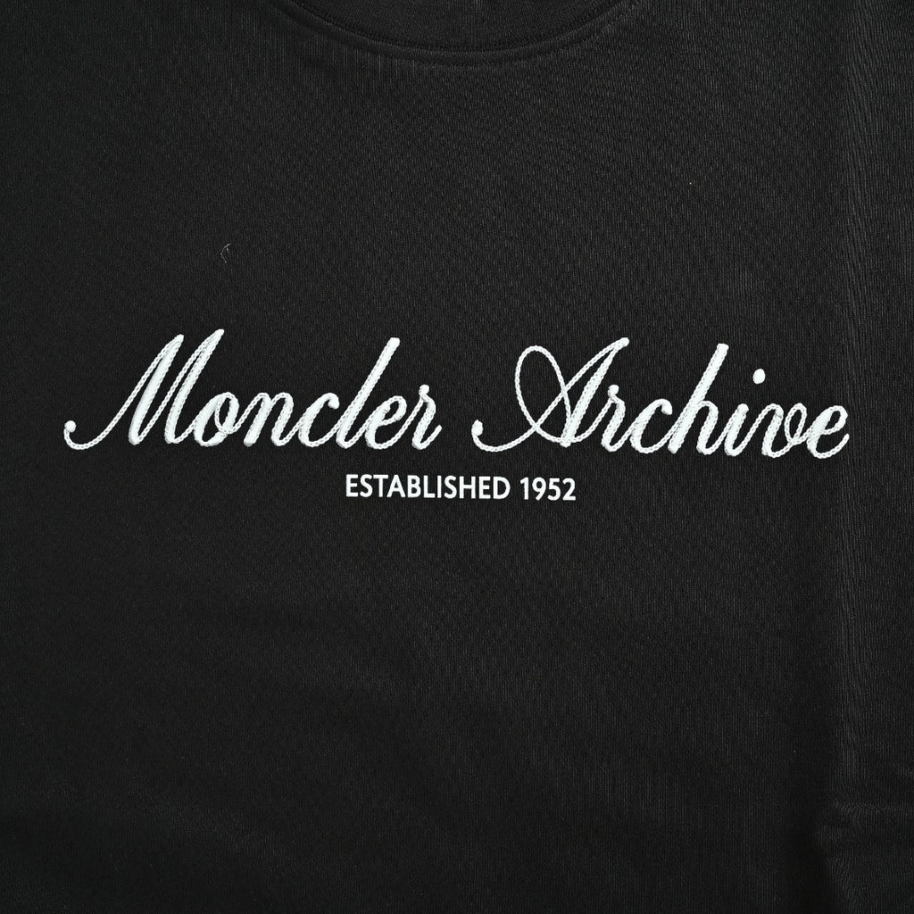 Moncler 26SS Archive Artistic Script Logo Crew Neck Sweatshirt — Black